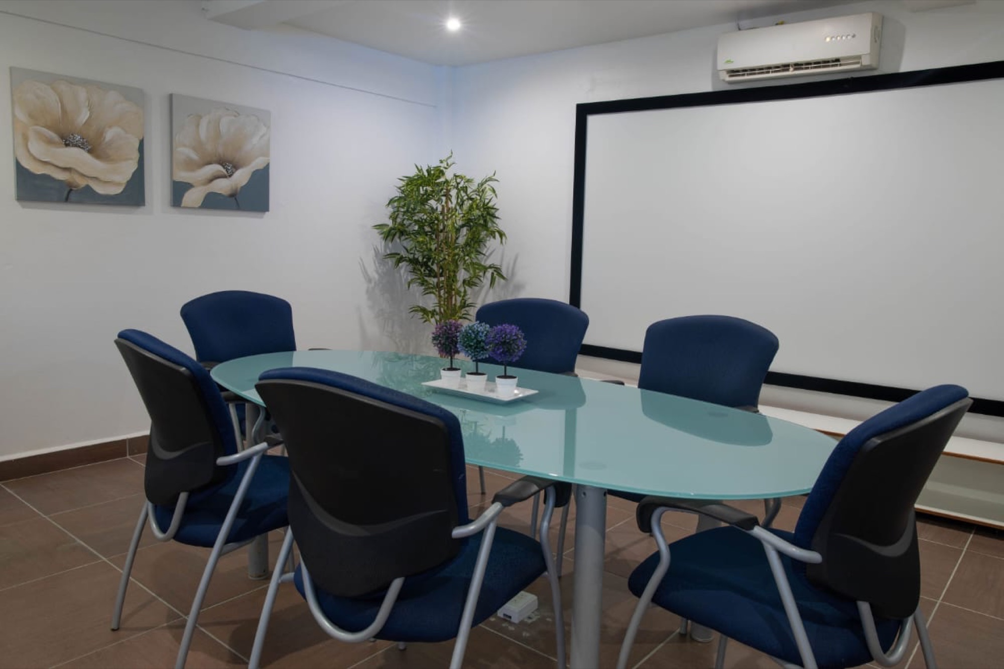 Aida Hall — boardroom layout