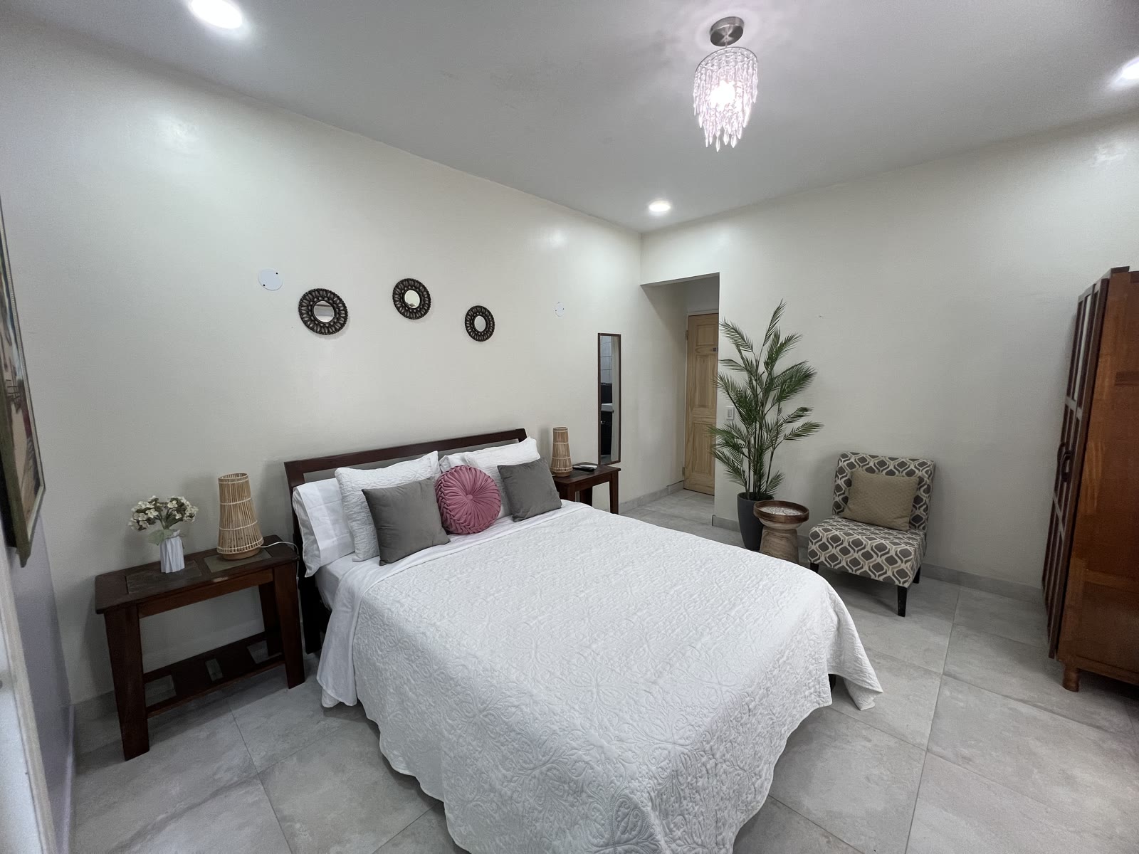 Runway View Suite at BethsAida